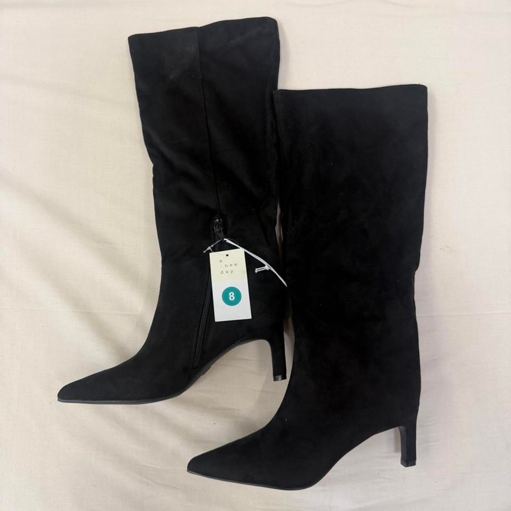 Elegant‎ black over-the-knee boots